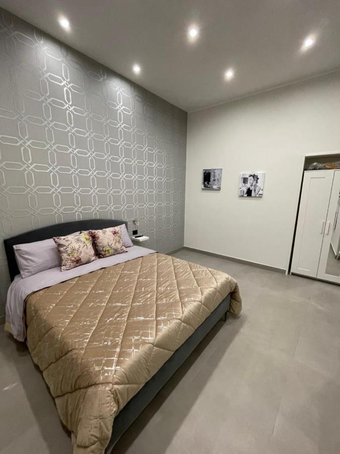 נאפולי Casa Vacanza Carme מראה חיצוני תמונה