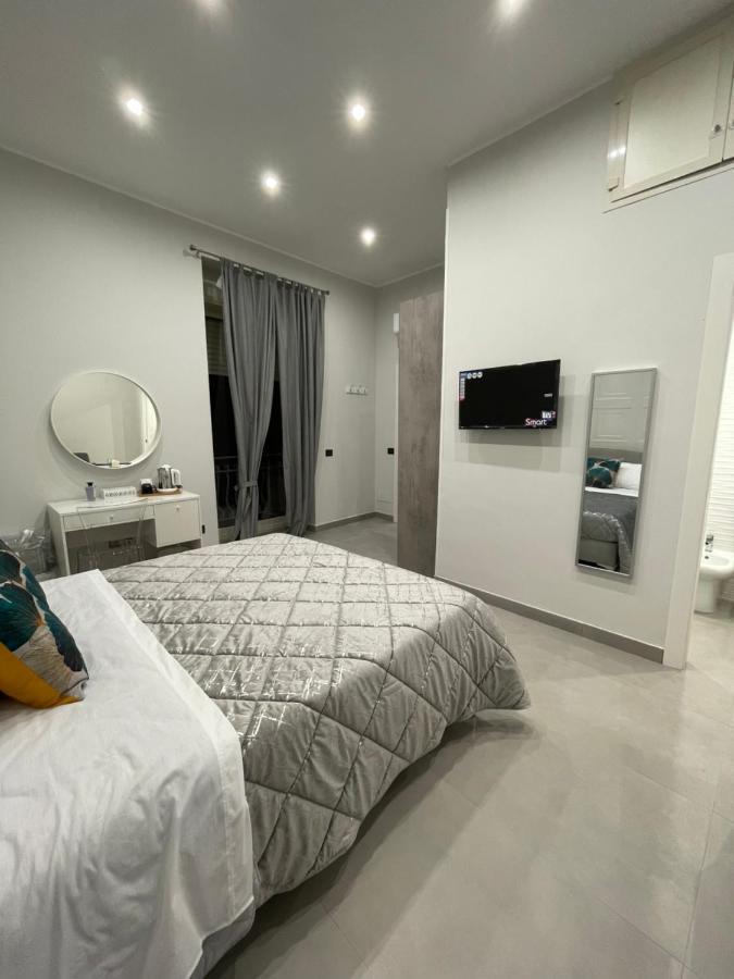 נאפולי Casa Vacanza Carme מראה חיצוני תמונה